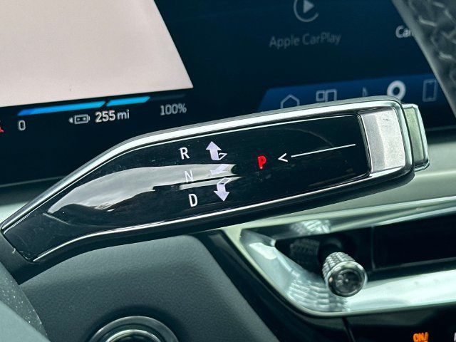 Certified 2025 Cadillac Lyriq Luxury AWD/4WD image 10