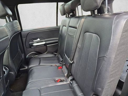 Used 2020 Mercedes-Benz GLB 250 4MATIC image 18