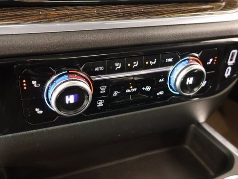 Used 2023 GMC Sierra 1500 Elevation w/ X31 Off-Road Package image 7