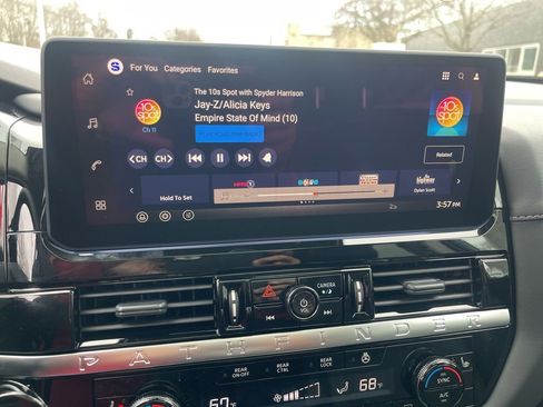 New 2026 Nissan Pathfinder SL image 23