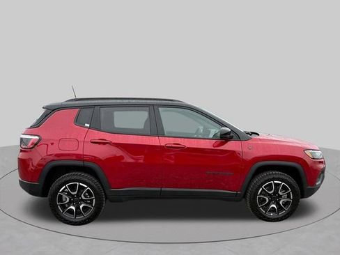 New 2026 Jeep Compass Trailhawk AWD/4WD image 2