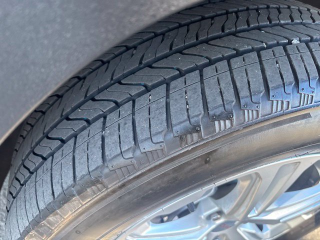 Used 2024 GMC Terrain SLE AWD/4WD image 43