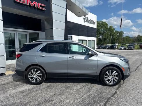 Used 2023 Chevrolet Equinox Premier AWD/4WD image 8