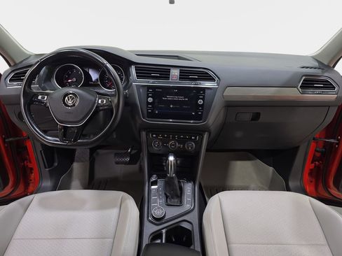 Used 2019 Volkswagen Tiguan SE image 10