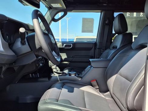 New 2026 Ford Bronco Outer Banks w/ Sasquatch Package AWD/4WD image 10