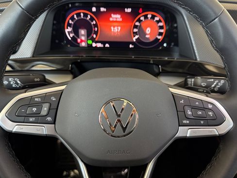 New 2025 Volkswagen Atlas Peak Edition SE AWD/4WD image 24