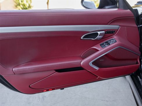 Certified 2021 Porsche 718 Boxster image 32