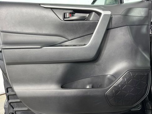 Used 2023 Toyota RAV4 LE image 23