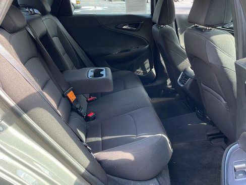 Used 2018 Chevrolet Malibu LT image 21