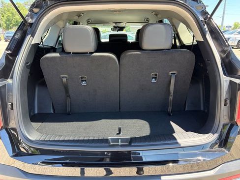 Certified 2025 Kia Sorento S FWD image 18