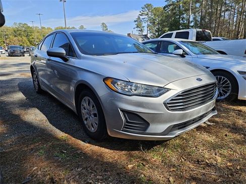 Used 2019 Ford Fusion S image 5