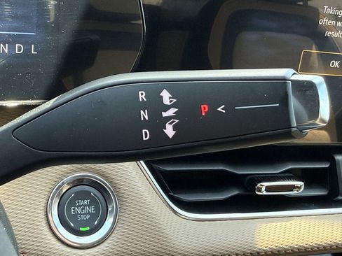 New 2026 Chevrolet Equinox ACTIV image 18