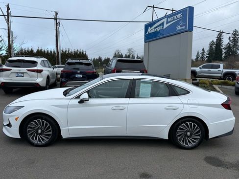 Used 2022 Hyundai Sonata Limited image 2