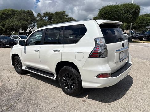 Used 2023 Lexus GX 460 Premium w/ Premium Package AWD/4WD image 3