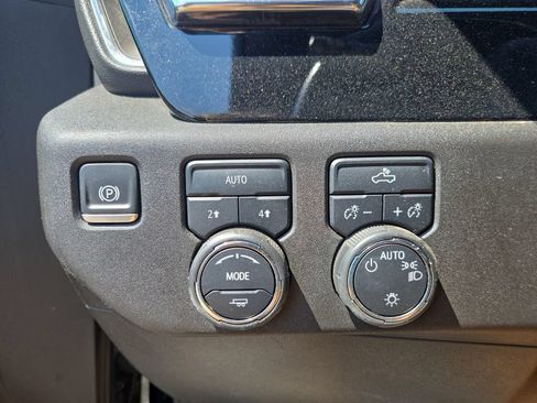 Used 2025 Chevrolet Silverado 1500 LT AWD/4WD image 19