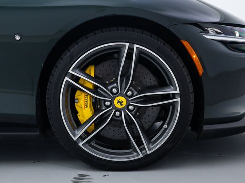 Certified 2025 Ferrari Roma Spider RWD image 42