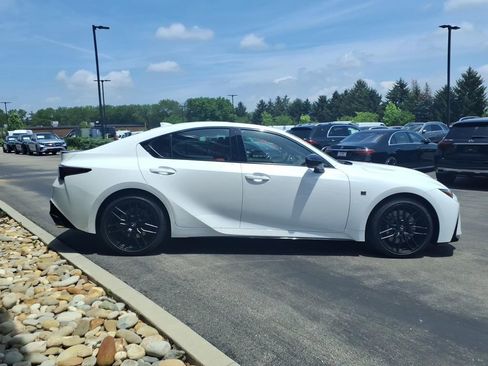 Used 2024 Lexus IS 500 RWD image 7