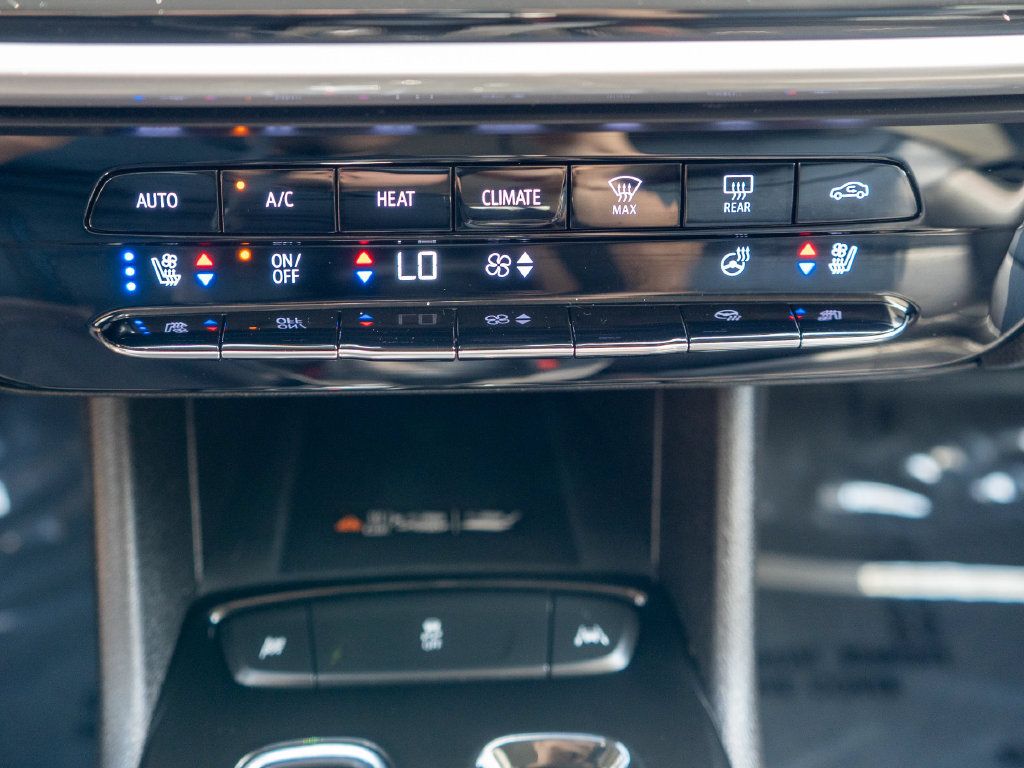 Certified 2023 Chevrolet Bolt EUV Premier w/ Redline Edition FWD image 25