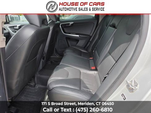 Used 2016 Volvo XC60 T5 Premier w/ Protection Package AWD/4WD image 38
