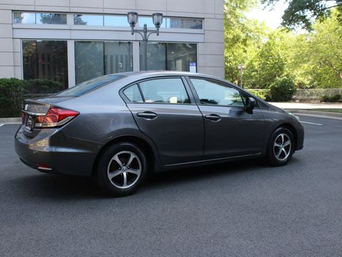 Used 2015 Honda Civic SE image 7