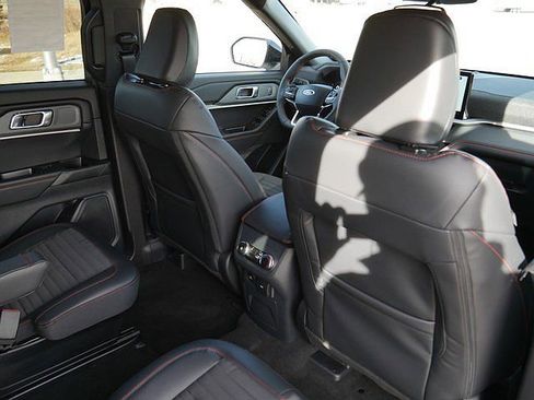 New 2026 Ford Explorer ST-Line AWD/4WD image 31