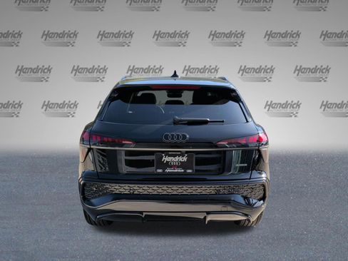 Used 2026 Audi Q3 quattro 2.0T AWD/4WD image 8