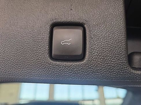 Used 2023 Ford Escape Active AWD/4WD image 30