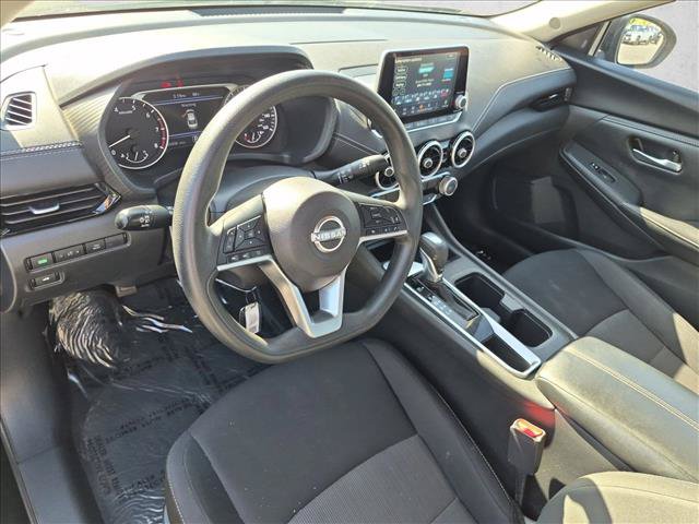 Used 2025 Nissan Sentra SV FWD image 10