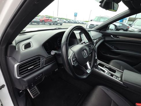 Used 2022 Honda Accord Sport image 14