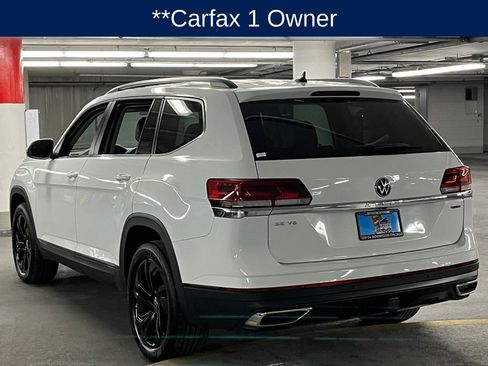 Certified 2023 Volkswagen Atlas SE w/ Black Wheel Package image 5