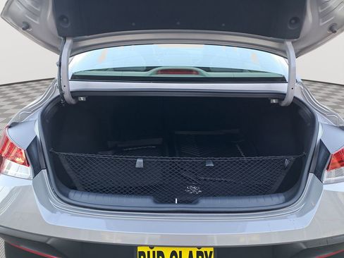 New 2025 Hyundai Elantra SEL image 15