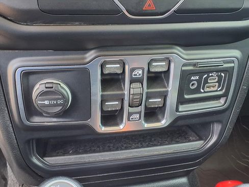 Used 2020 Jeep Gladiator Sport w/ Quick Order Package 24S image 30