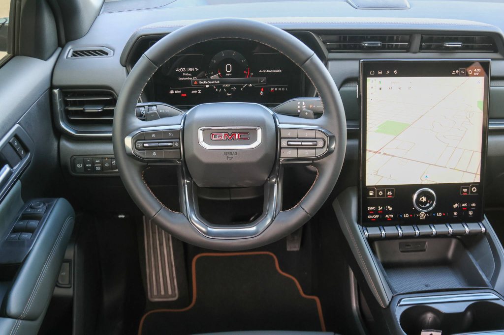 New 2027 GMC Terrain AT4 w/ Technology Package II AWD/4WD image 15