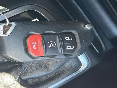 Used 2021 Jeep Wrangler Unlimited Sport AWD/4WD image 32