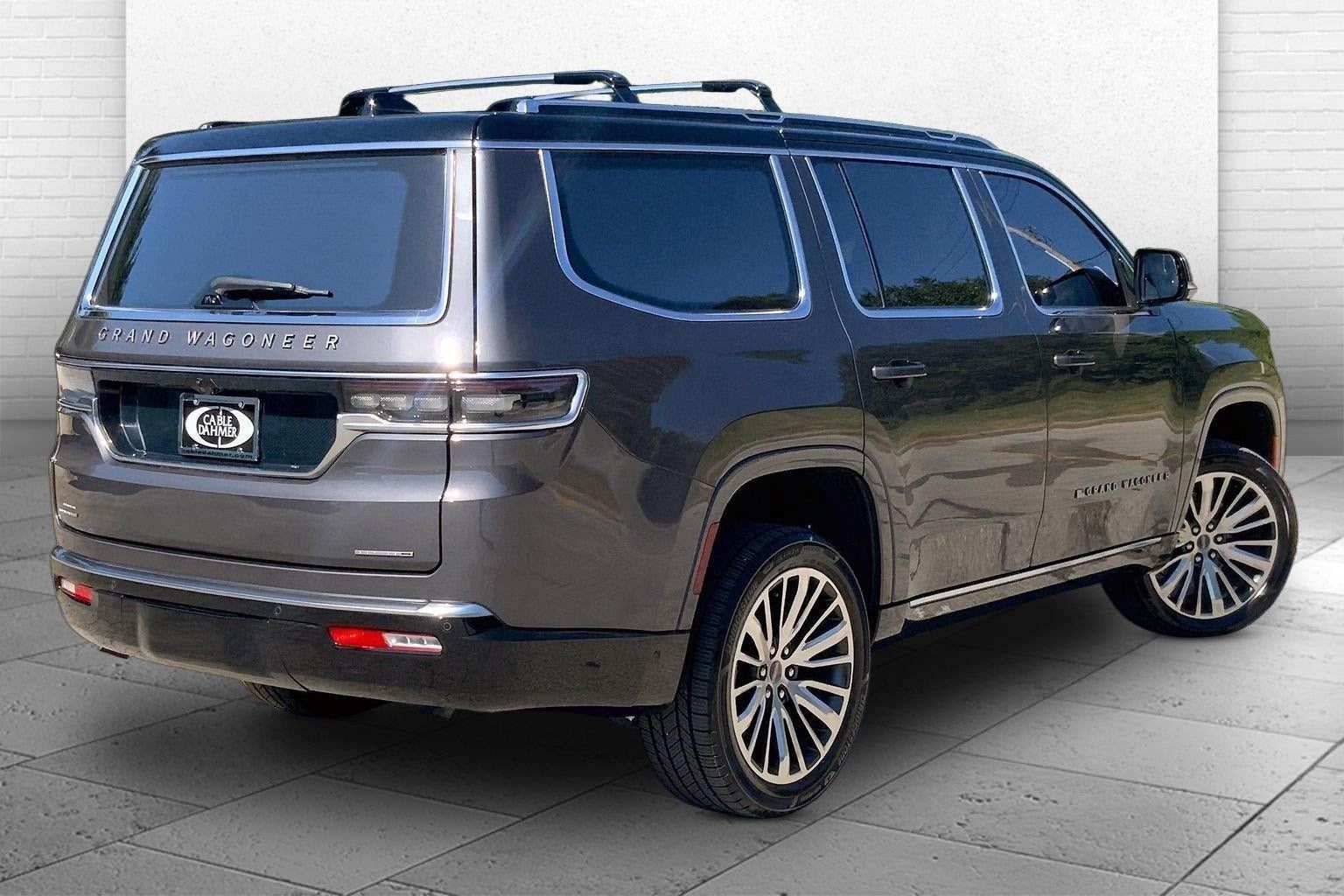 Used 2022 Jeep Grand Wagoneer Series III w/ Rear Seat Video Group 1 AWD/4WD image 14