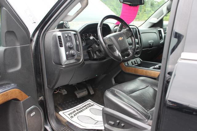 Used 2017 Chevrolet Silverado 2500 LTZ w/ Duramax Plus Package AWD/4WD image 16