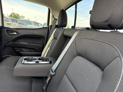 Used 2021 Chevrolet Colorado LT w/ Redline Special Edition AWD/4WD image 29