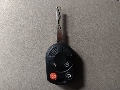 Used 2015 Ford Escape SE w/ Equipment Group 201A image 32