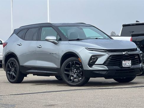 Used 2024 Chevrolet Blazer RS image 2