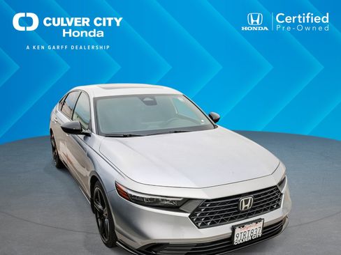 Used 2025 Honda Accord Sport image 1