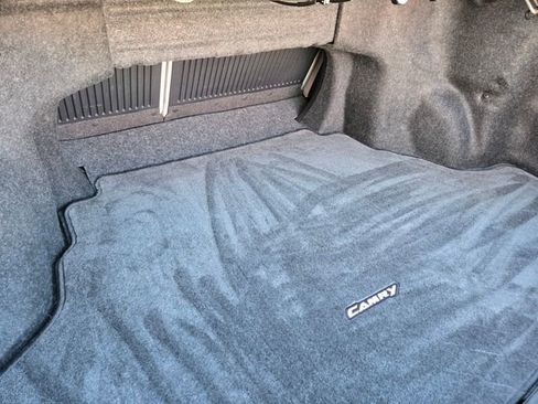 Used 2012 Toyota Camry LE FWD image 18