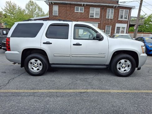 Used 2010 Chevrolet Tahoe LS w/ Convenience Package AWD/4WD image 6
