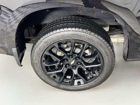 Certified 2025 Chevrolet Silverado 1500 High Country w/ Midnight Edition image 28