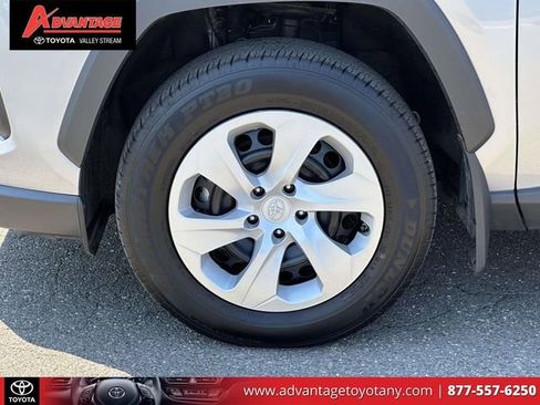 Certified 2025 Toyota RAV4 LE AWD/4WD image 11