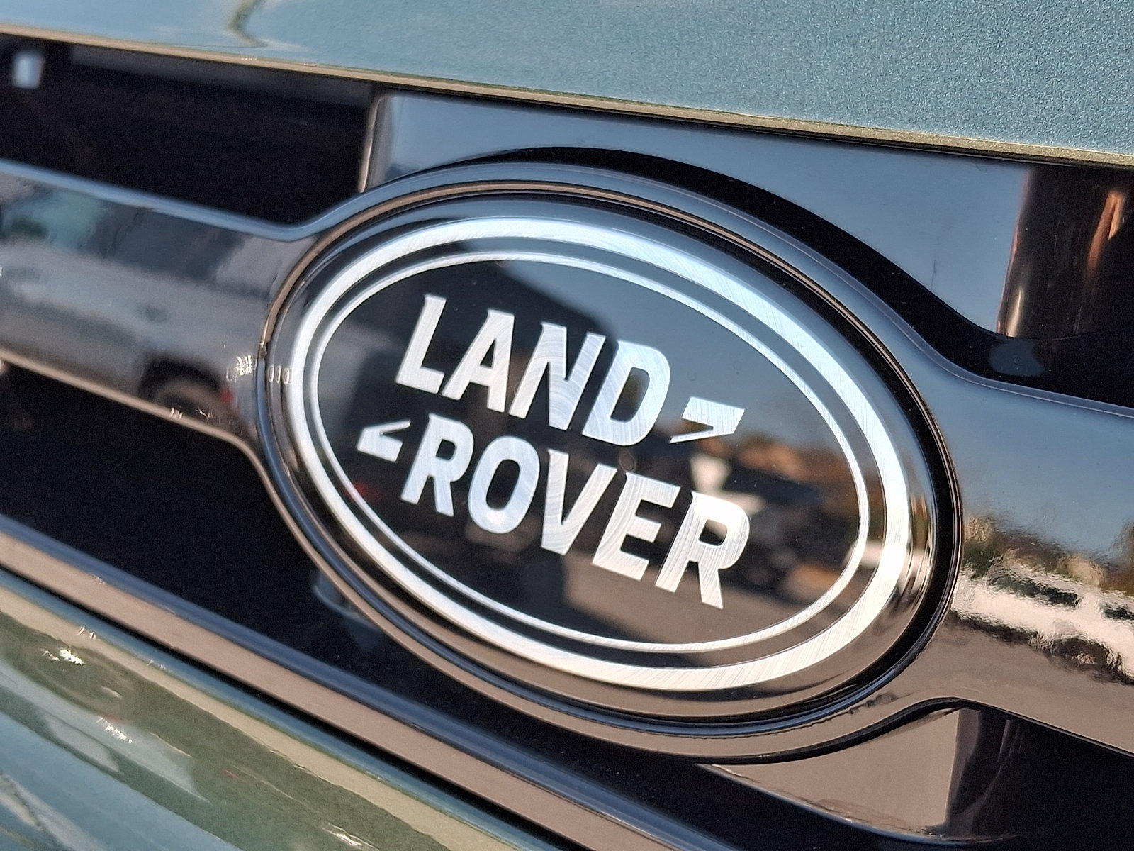 New 2026 Land Rover Defender 110 S AWD/4WD image 25
