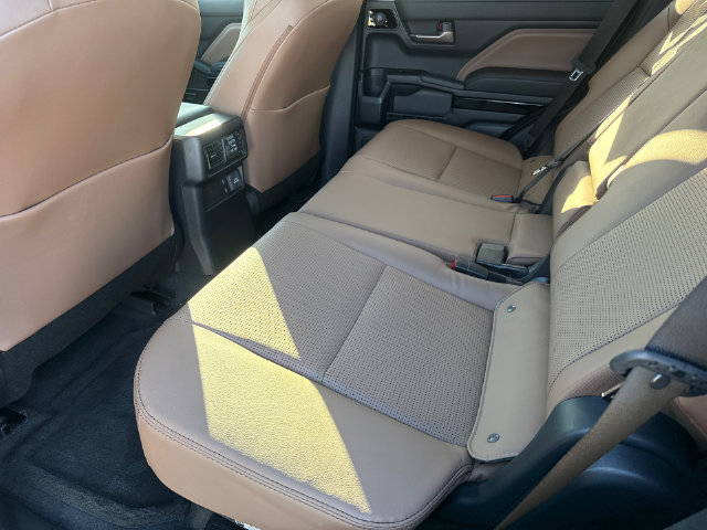 New 2026 Toyota 4Runner Limited AWD/4WD image 17
