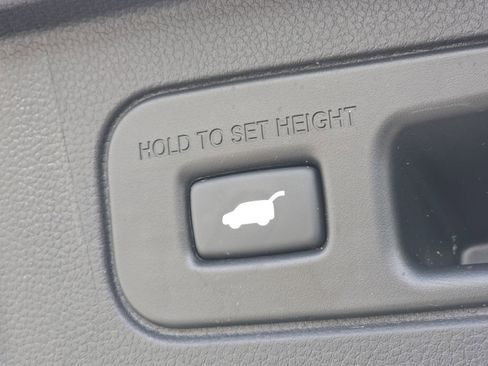 Used 2024 Honda Pilot TrailSport image 18