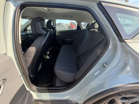 Used 2025 Kia K4 LXS image 24