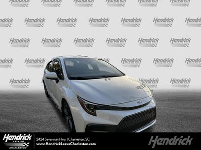 Used 2021 Toyota Corolla SE w/ SE Premium Package