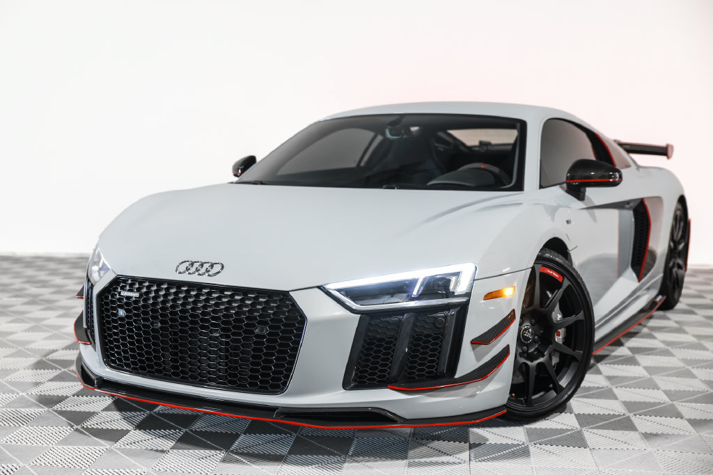 Used 2018 Audi R8 V10 plus w/ Full Leather Package AWD/4WD image 12
